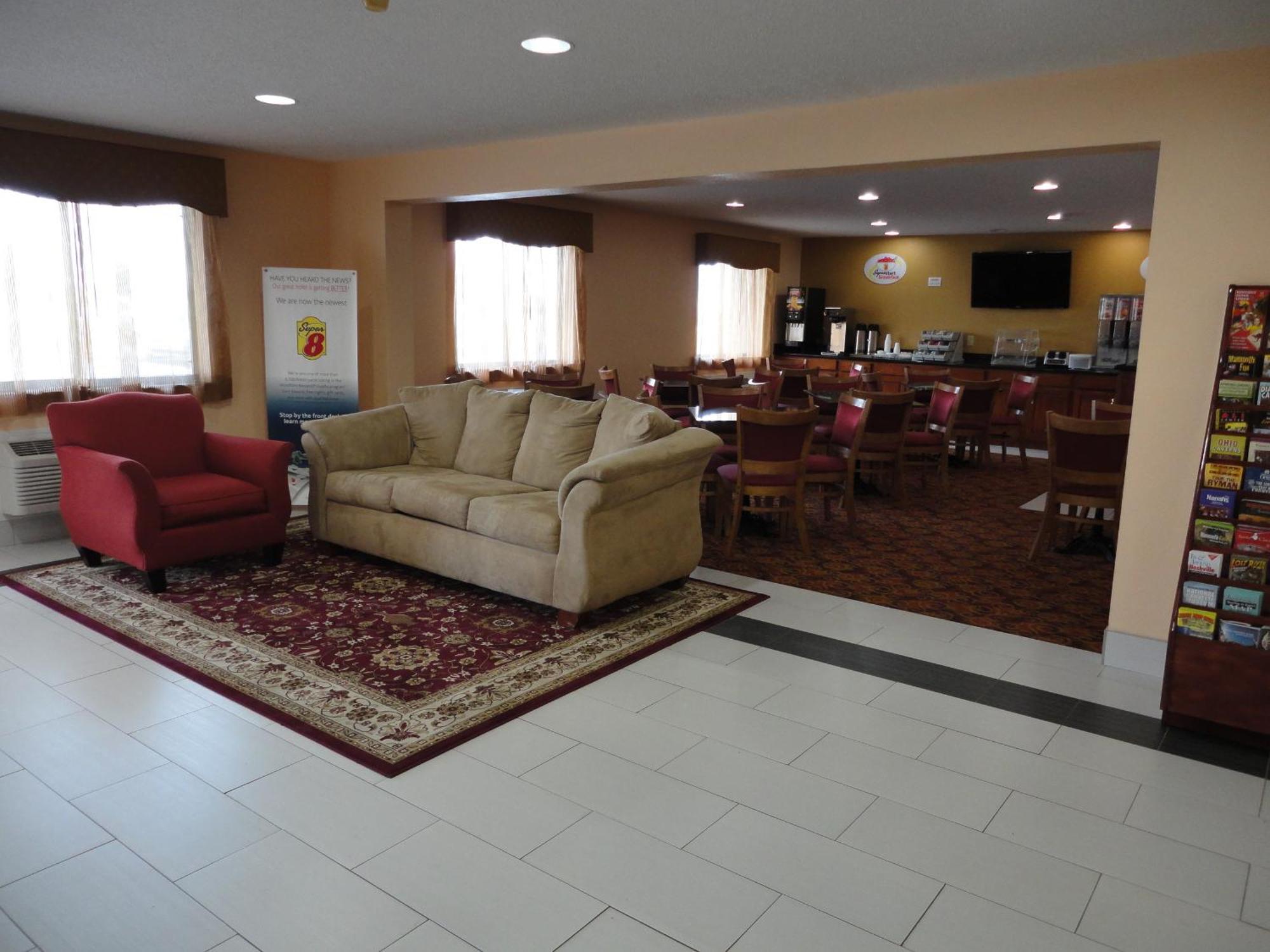 Super 8 South By Wyndham Hotel Bowling Green Bagian luar foto