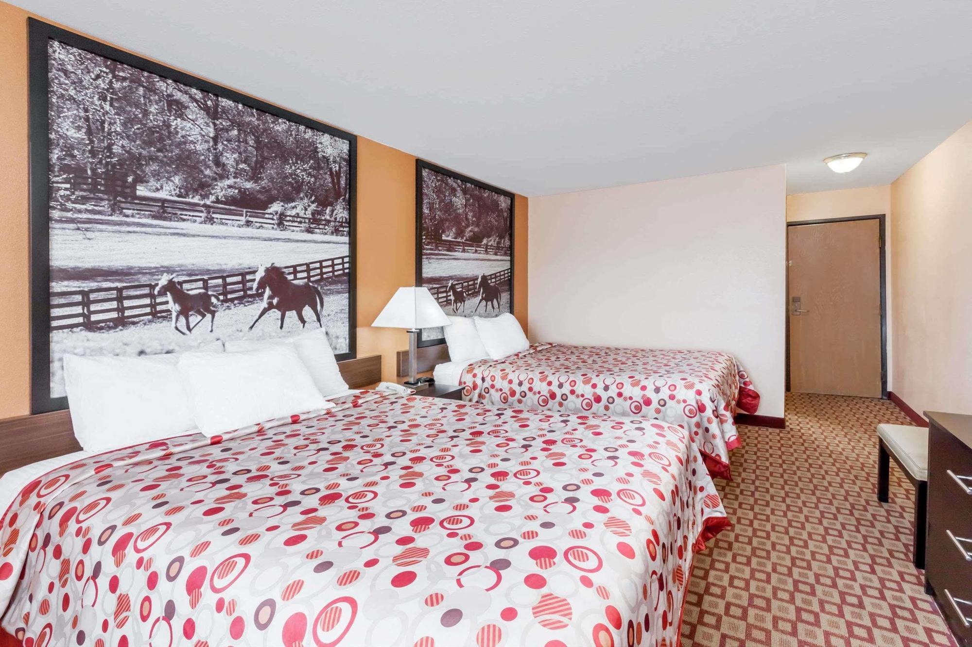 Super 8 South By Wyndham Hotel Bowling Green Bagian luar foto